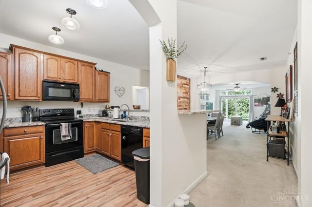 7462 Bridge Point Drive, Green Twp, OH 45248