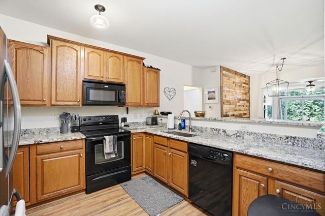7462 Bridge Point Drive, Green Twp, OH 45248