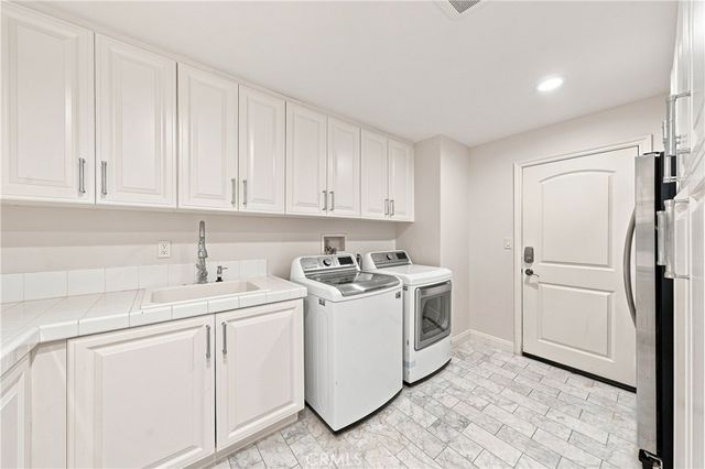 1 Illuminata, Ladera Ranch, CA 92694