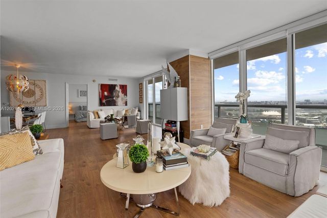 50 Biscayne Blvd 3510, Miami, FL 33132