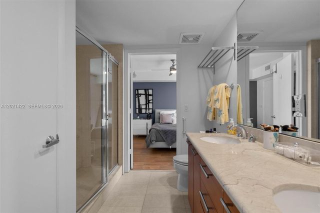 50 Biscayne Blvd 3510, Miami, FL 33132