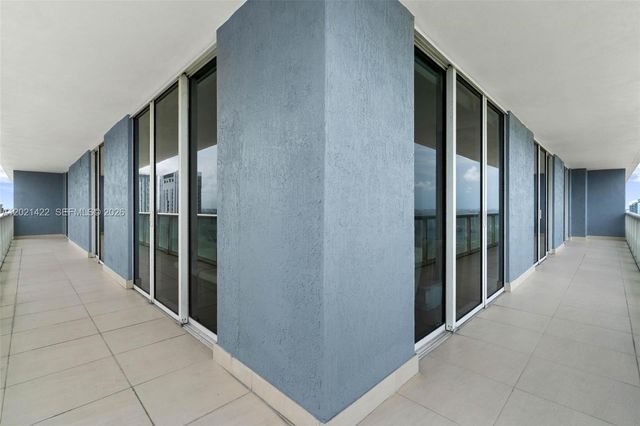 50 Biscayne Blvd 3510, Miami, FL 33132