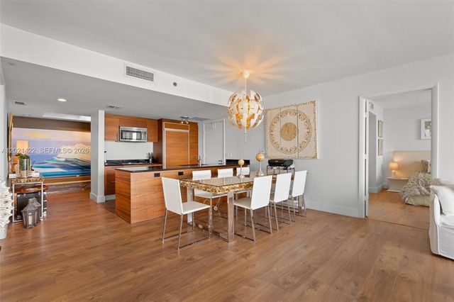 50 Biscayne Blvd 3510, Miami, FL 33132