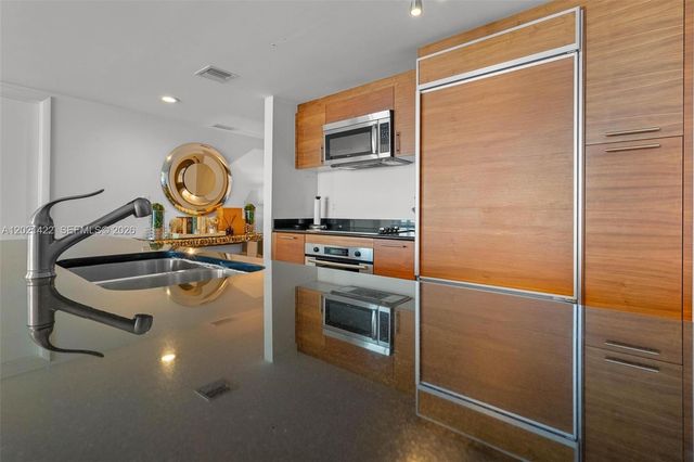 50 Biscayne Blvd 3510, Miami, FL 33132