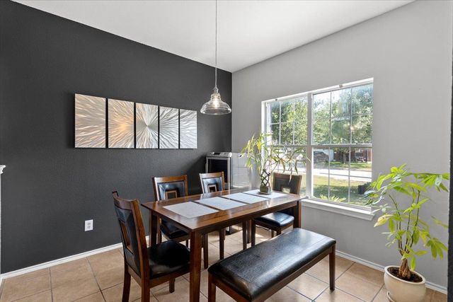 112 Flinn ST, Hutto, TX 78634