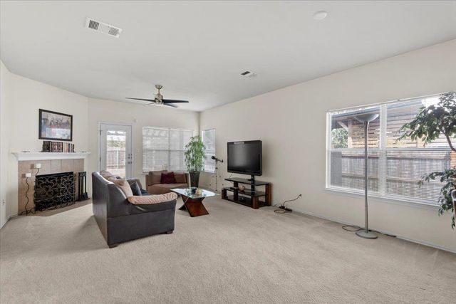 112 Flinn ST, Hutto, TX 78634