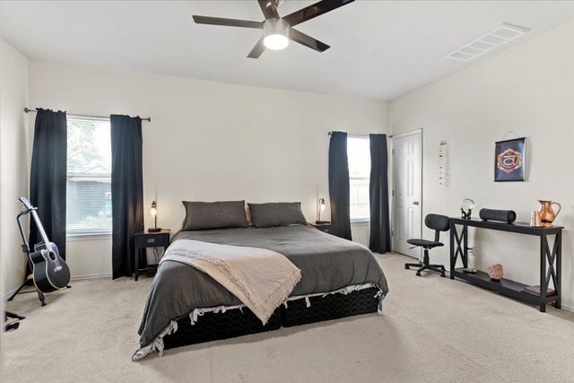 112 Flinn ST, Hutto, TX 78634