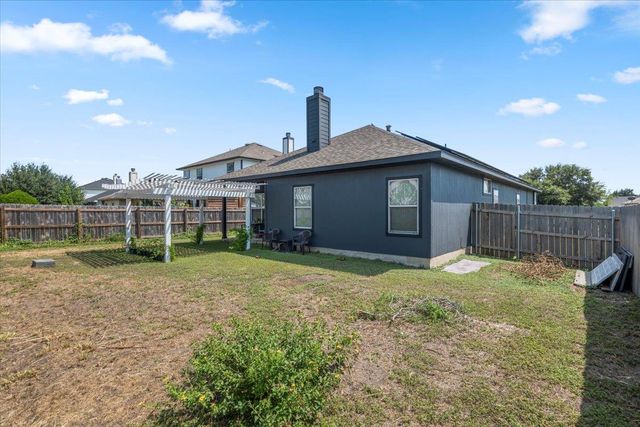 112 Flinn ST, Hutto, TX 78634