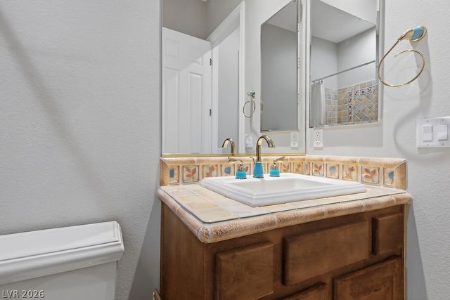 8 STARBROOK Drive, Henderson, NV 89052
