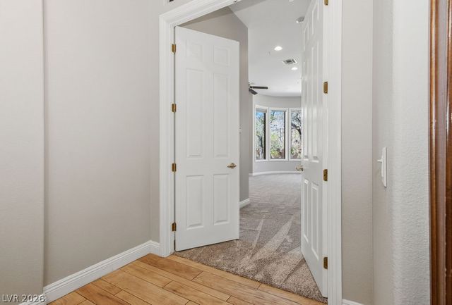 8 STARBROOK Drive, Henderson, NV 89052