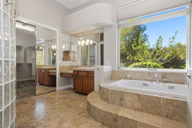 8 STARBROOK Drive, Henderson, NV 89052