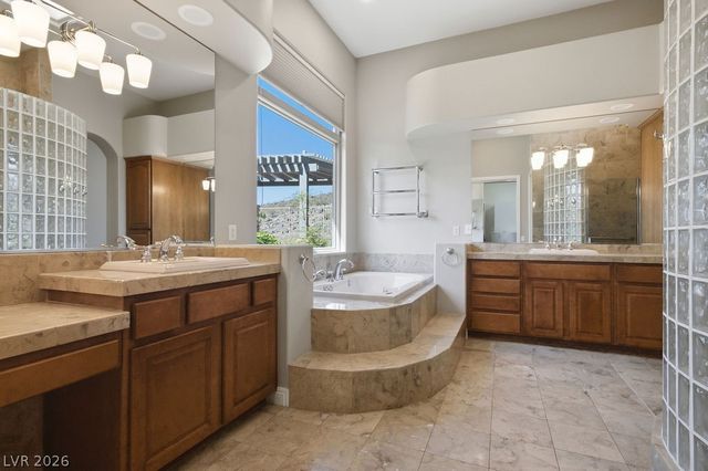 8 STARBROOK Drive, Henderson, NV 89052