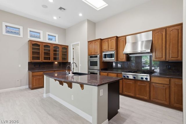 8 STARBROOK Drive, Henderson, NV 89052
