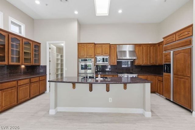 8 STARBROOK Drive, Henderson, NV 89052