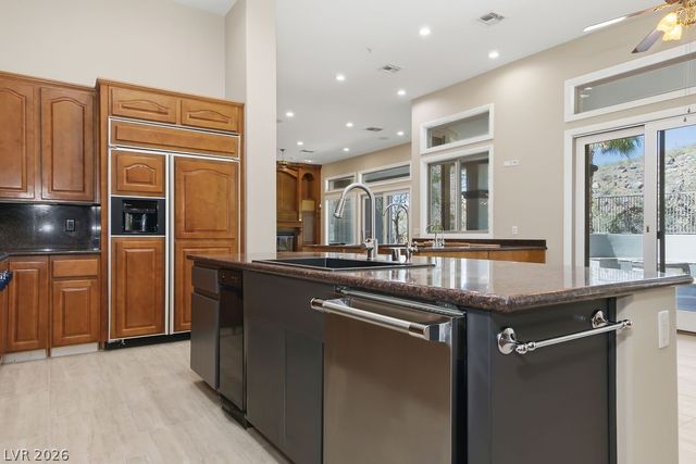 8 STARBROOK Drive, Henderson, NV 89052