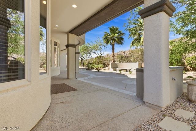 8 STARBROOK Drive, Henderson, NV 89052