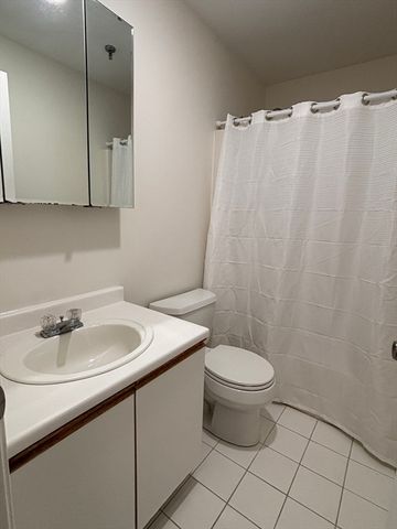 3920 Mystic Valley Pkwy 914, Medford, MA 02155