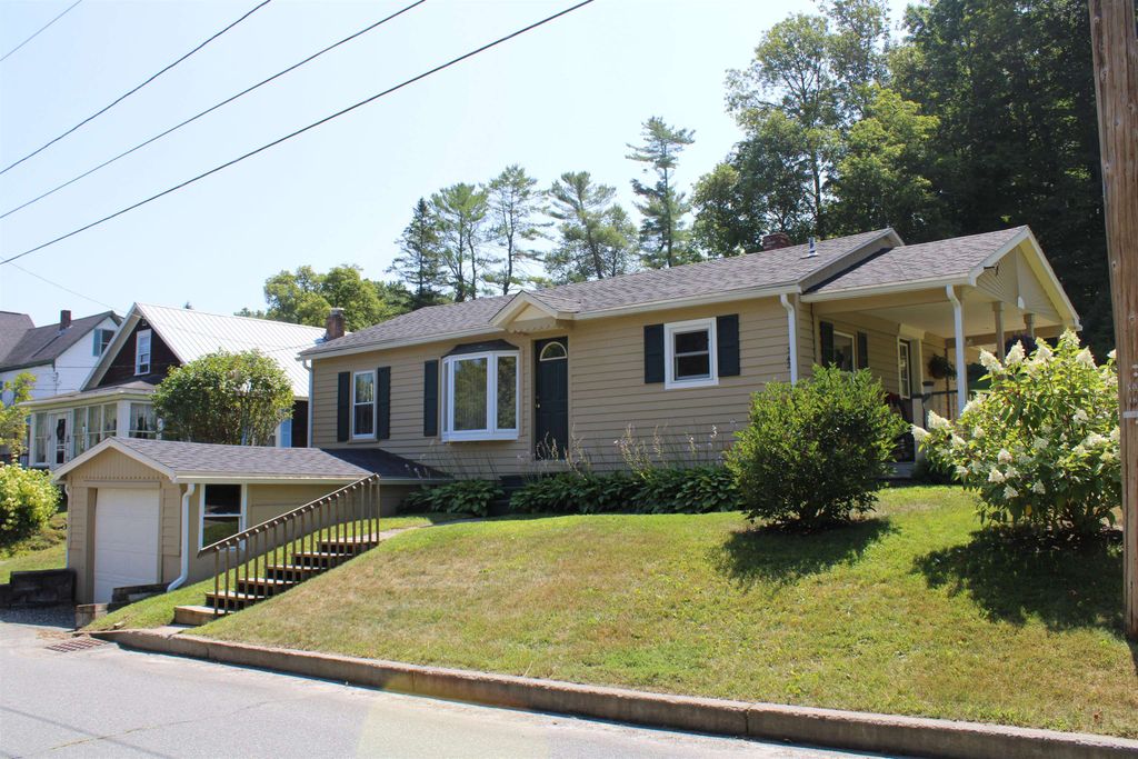 342 Lafayette Street, St. Johnsbury, VT 05819