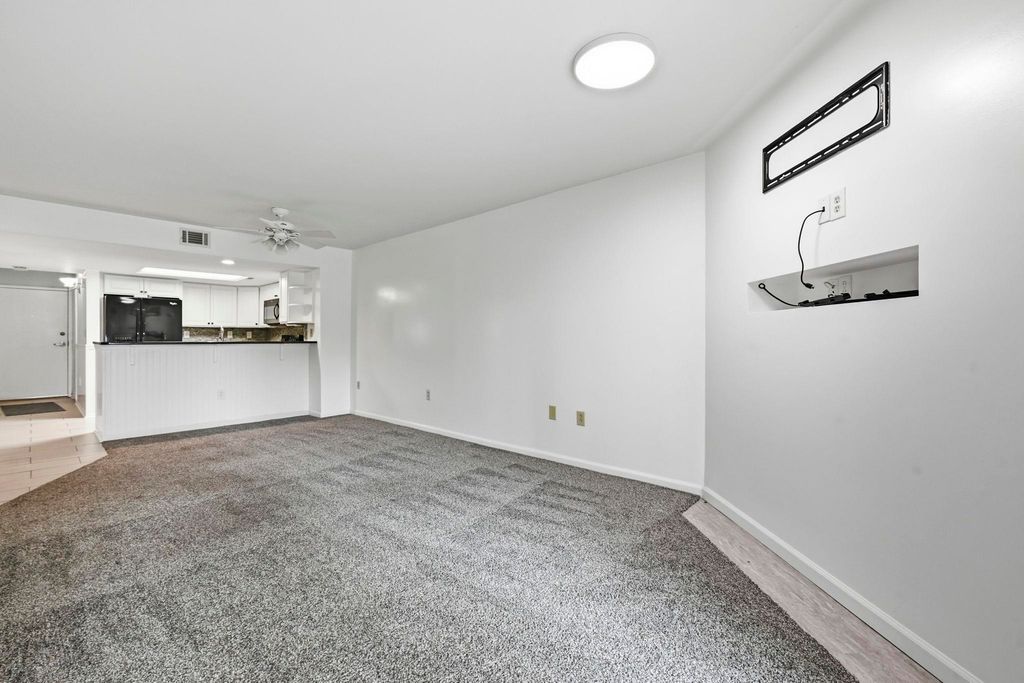 311 69th Ave N Apt 102, Myrtle Beach, SC 29572 — photo 5