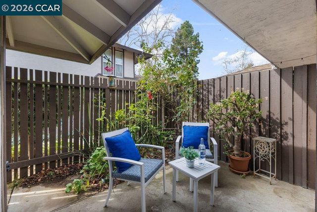 5468 Roundtree Drive C, Concord, CA 94521