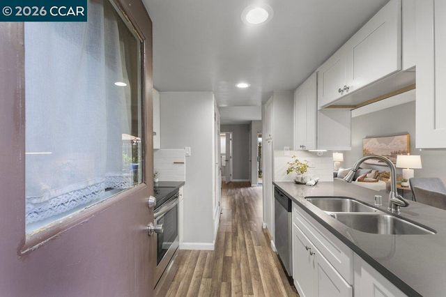 5468 Roundtree Drive C, Concord, CA 94521