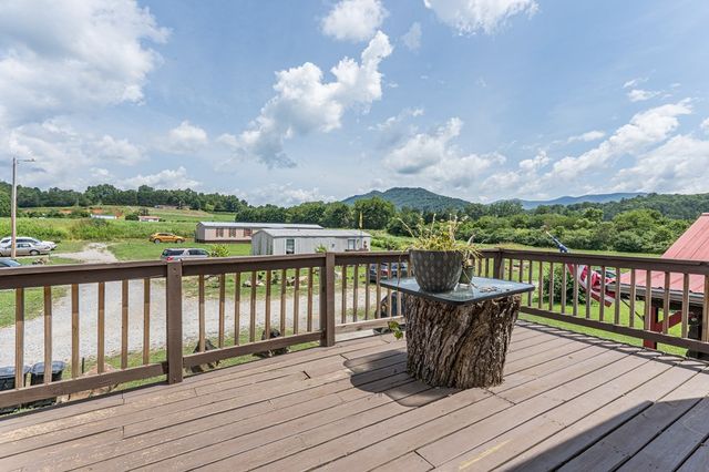 242 Deer Way, Marble, NC 28905