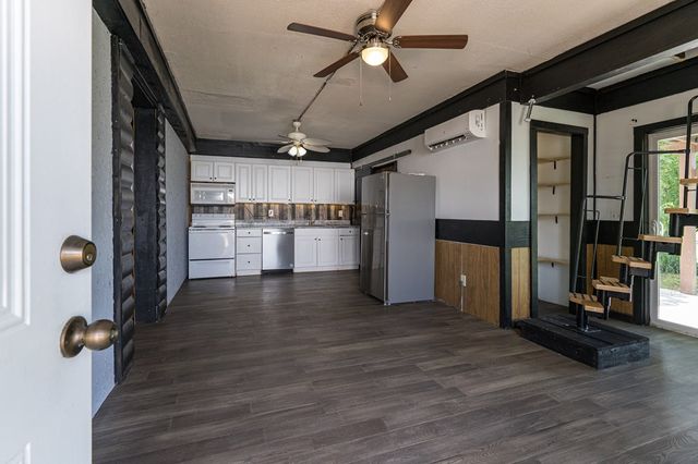 242 Deer Way, Marble, NC 28905