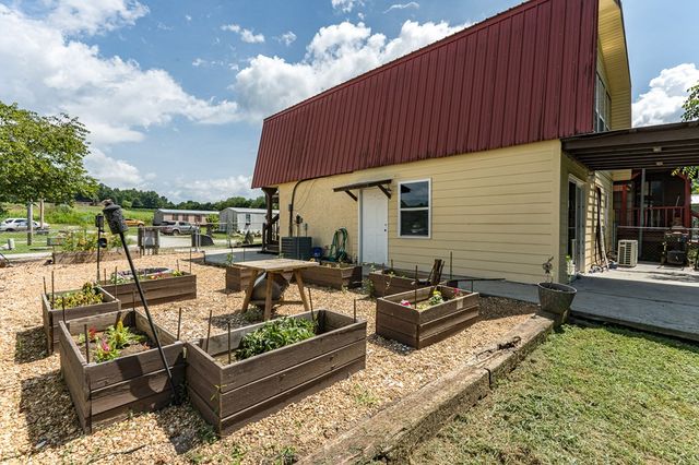 242 Deer Way, Marble, NC 28905
