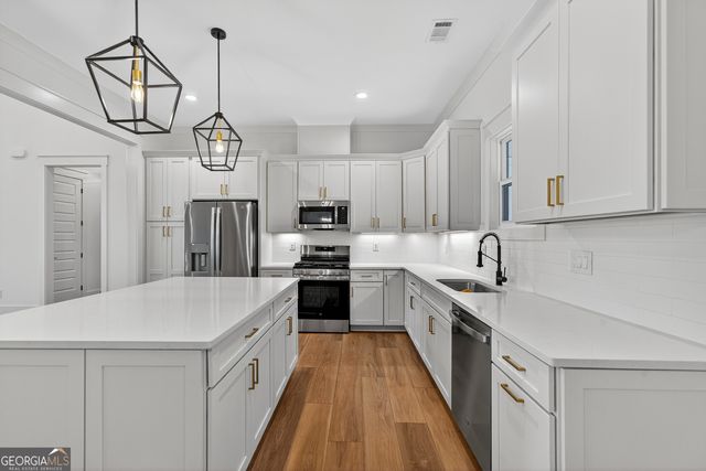 284 E River Bend Drive, Eatonton, GA 31024