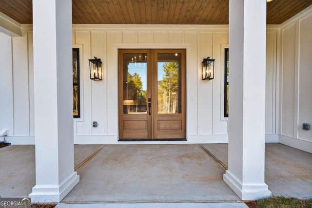 284 E River Bend Drive, Eatonton, GA 31024