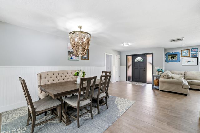 624 Whippoorwill Row, West Palm Beach, FL 33411