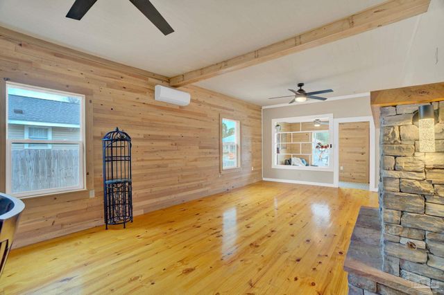 1505 W. Garden St, Pensacola, FL 32502