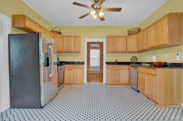 1505 W. Garden St, Pensacola, FL 32502