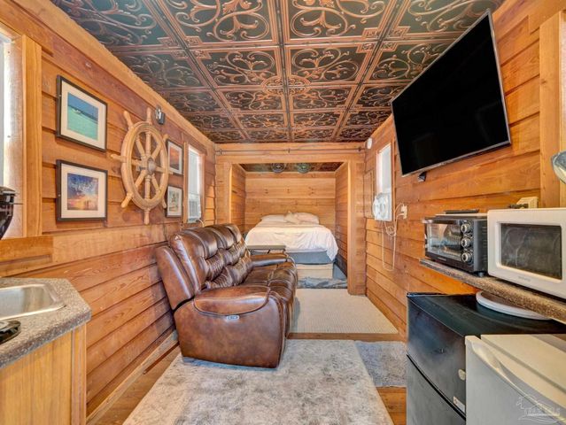 1505 W. Garden St, Pensacola, FL 32502