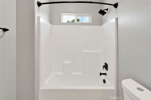 16150 Smoke Tree, Hesperia, CA 92345