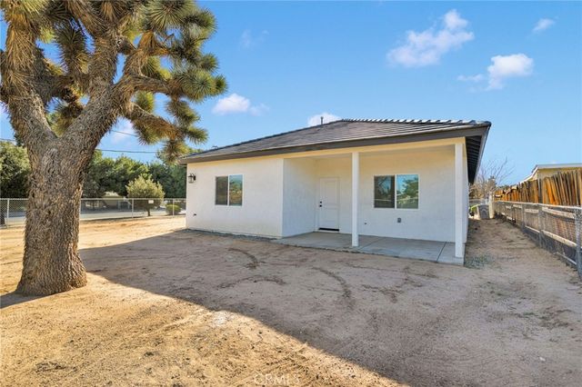 16150 Smoke Tree, Hesperia, CA 92345