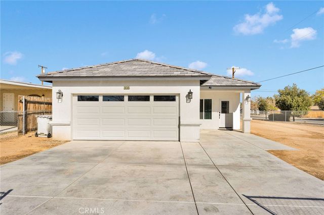16150 Smoke Tree, Hesperia, CA 92345