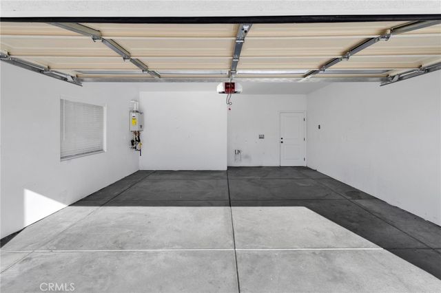 16150 Smoke Tree, Hesperia, CA 92345