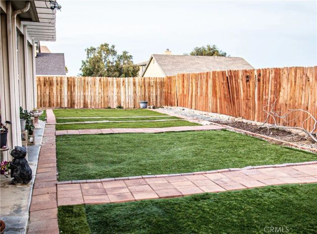 13687 Dellwood Road, Victorville, CA 92392