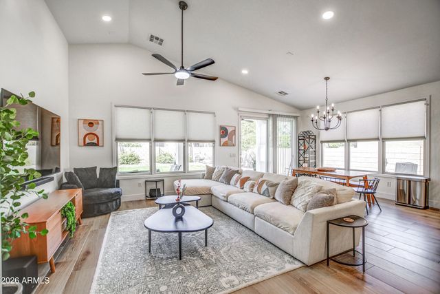 2316 E BALSAM Drive, Chandler, AZ 85286