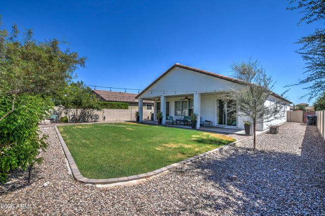 2316 E BALSAM Drive, Chandler, AZ 85286