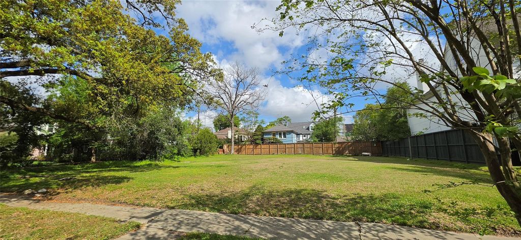 2024 Milford Street, Houston, TX 77098
