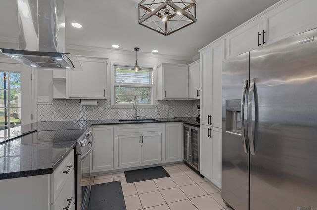 701 Kennedy Ave, Denham Springs, LA 70726