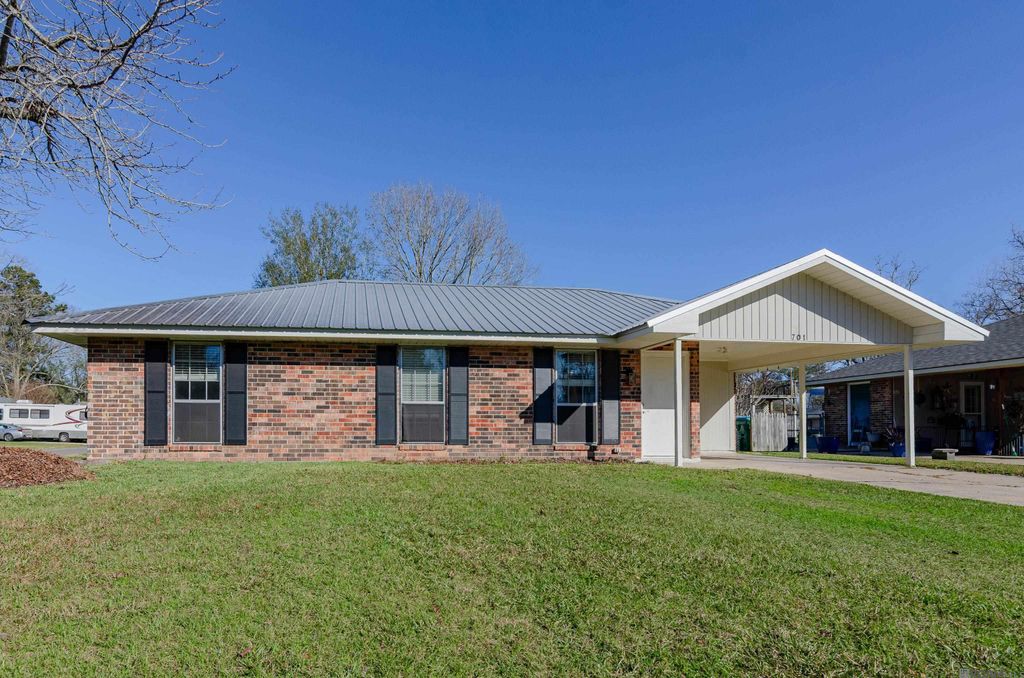 701 Kennedy Ave, Denham Springs, LA 70726