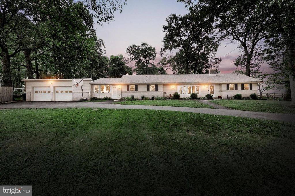 1864 MAIN STREET EXT, Brogue, PA 17309