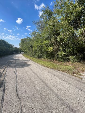 215 N Houston School Road, Lancaster, TX 75146