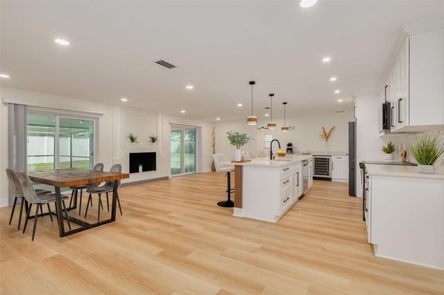 2065 ENVOY COURT, Clearwater, FL 33764