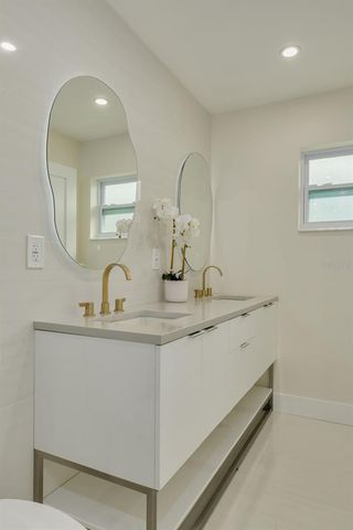 2065 ENVOY COURT, Clearwater, FL 33764