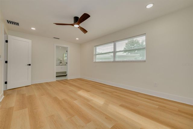 2065 ENVOY COURT, Clearwater, FL 33764