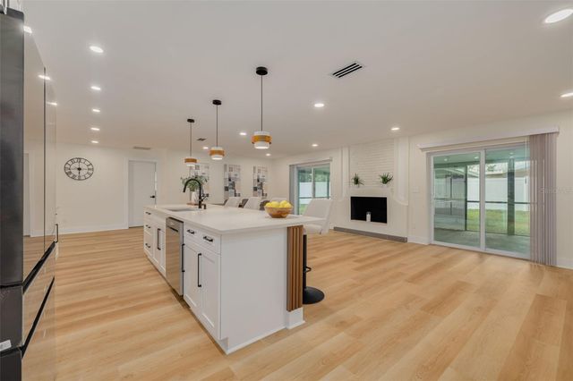 2065 ENVOY COURT, Clearwater, FL 33764